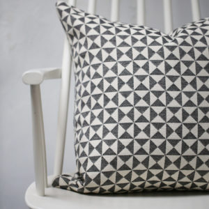 Hackney cushion