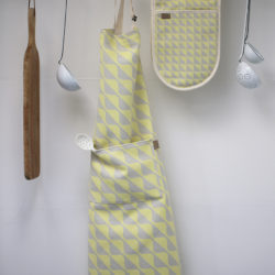 Shoreditch apron large pattern