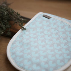 Battersea oven glove small pattern