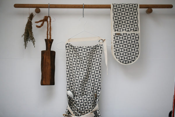 Hackney apron
